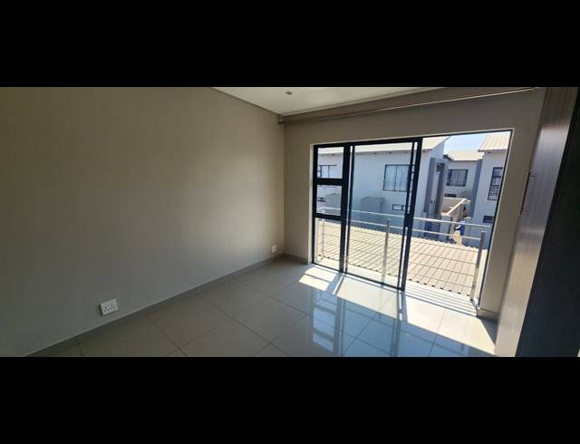 2 BEDROOM DUPLEX FOR SALE IN EQUESTRIA